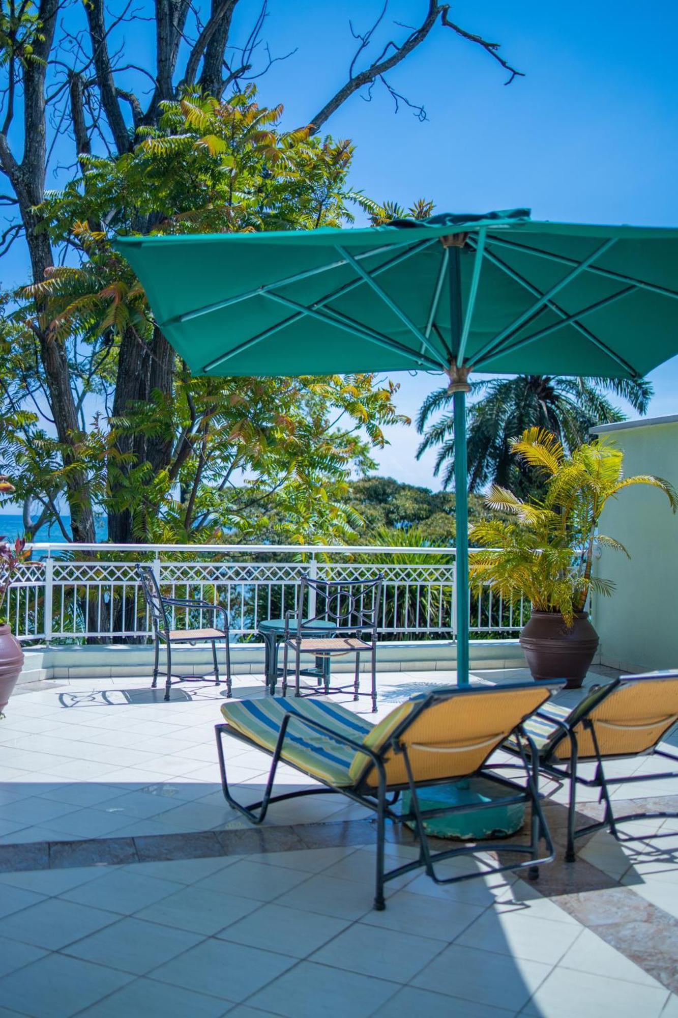 גיסני Lake Kivu Serena Hotel מראה חיצוני תמונה